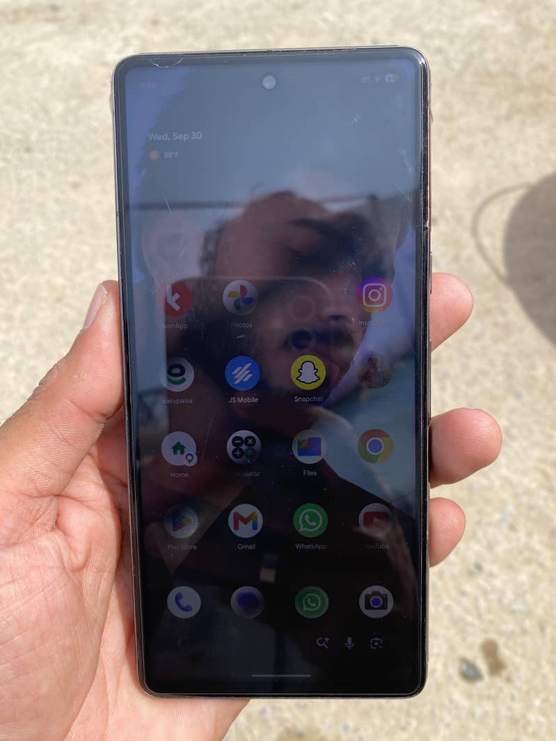 Google Pixel 7 4
