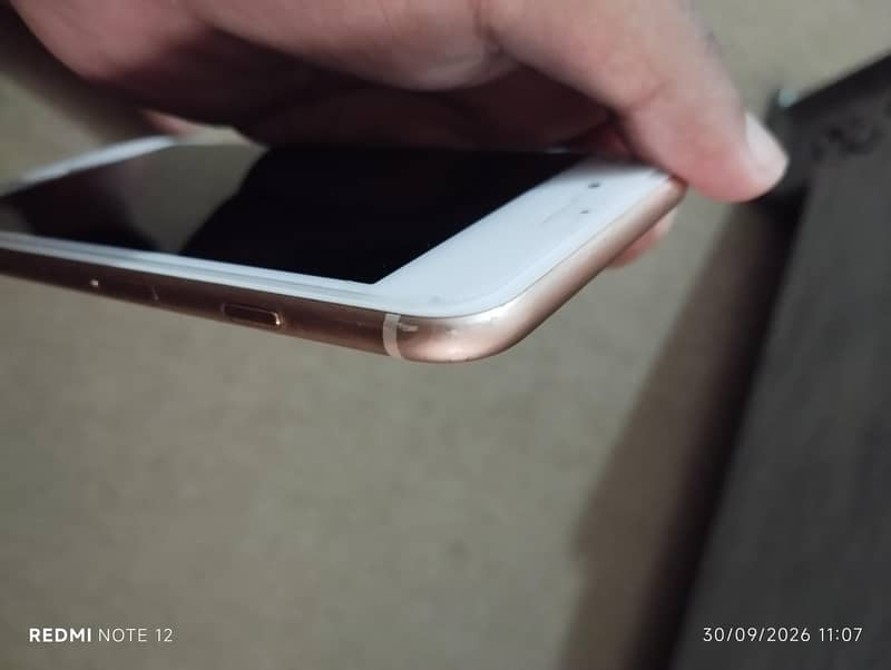 Apple iPhone 8 Plus 7