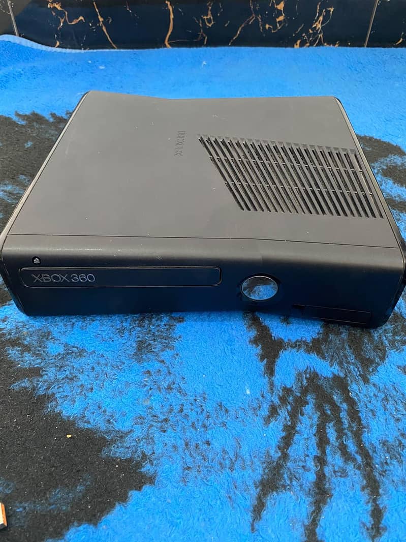 Xbox 360 S 3
