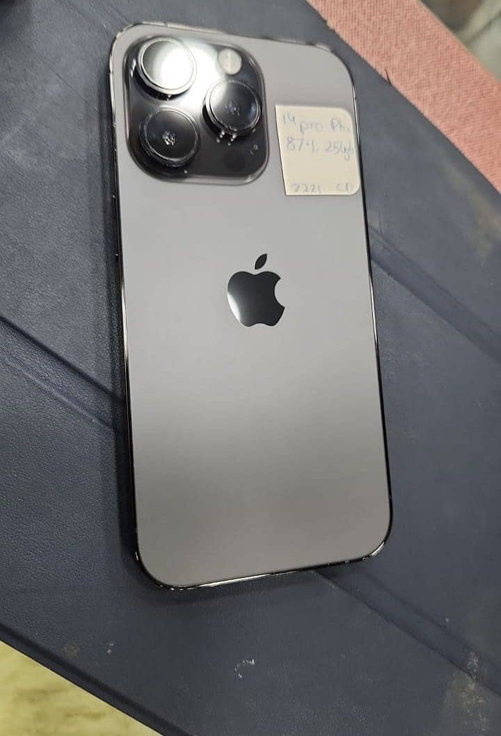 Apple iPhone 14 Pro 2