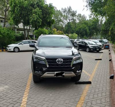 Self Rent a Car/car rental/rent a car/Altis/honda/Fortuner/Grande/v8