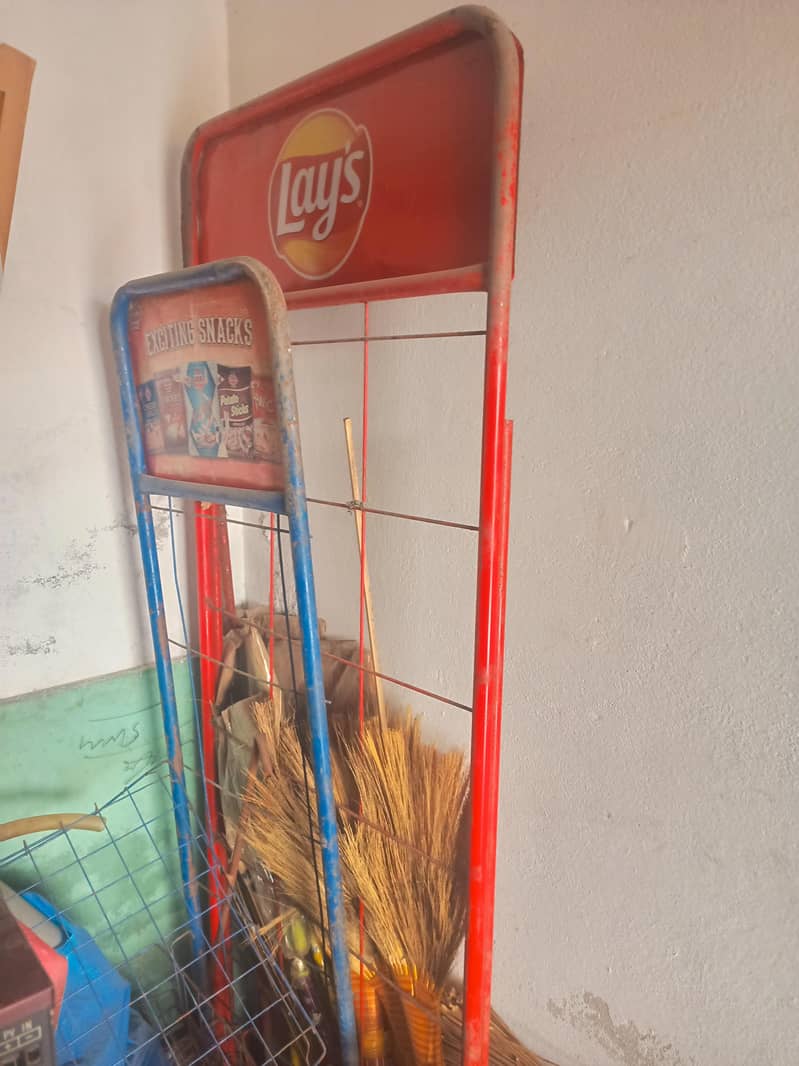 two lays and chips iron stand 5