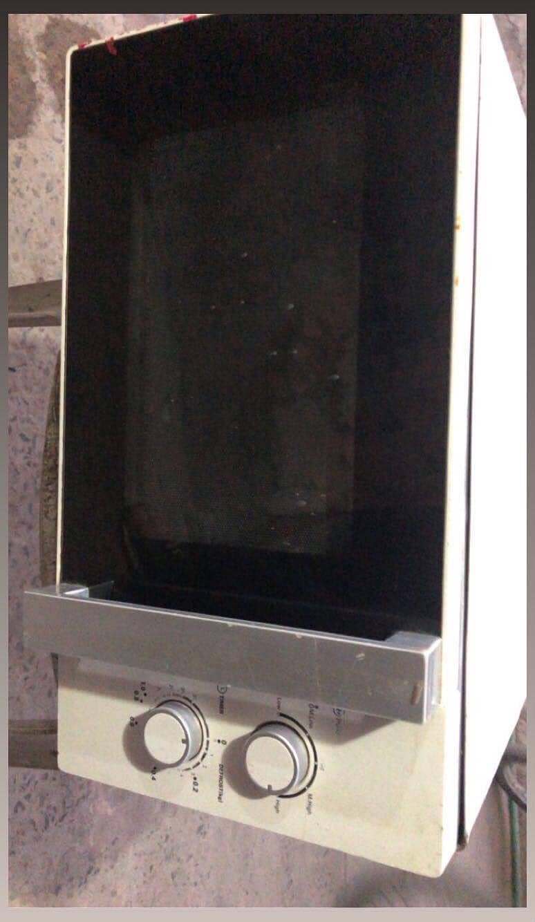 MICROWAVE 0