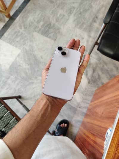 Apple iPhone 14