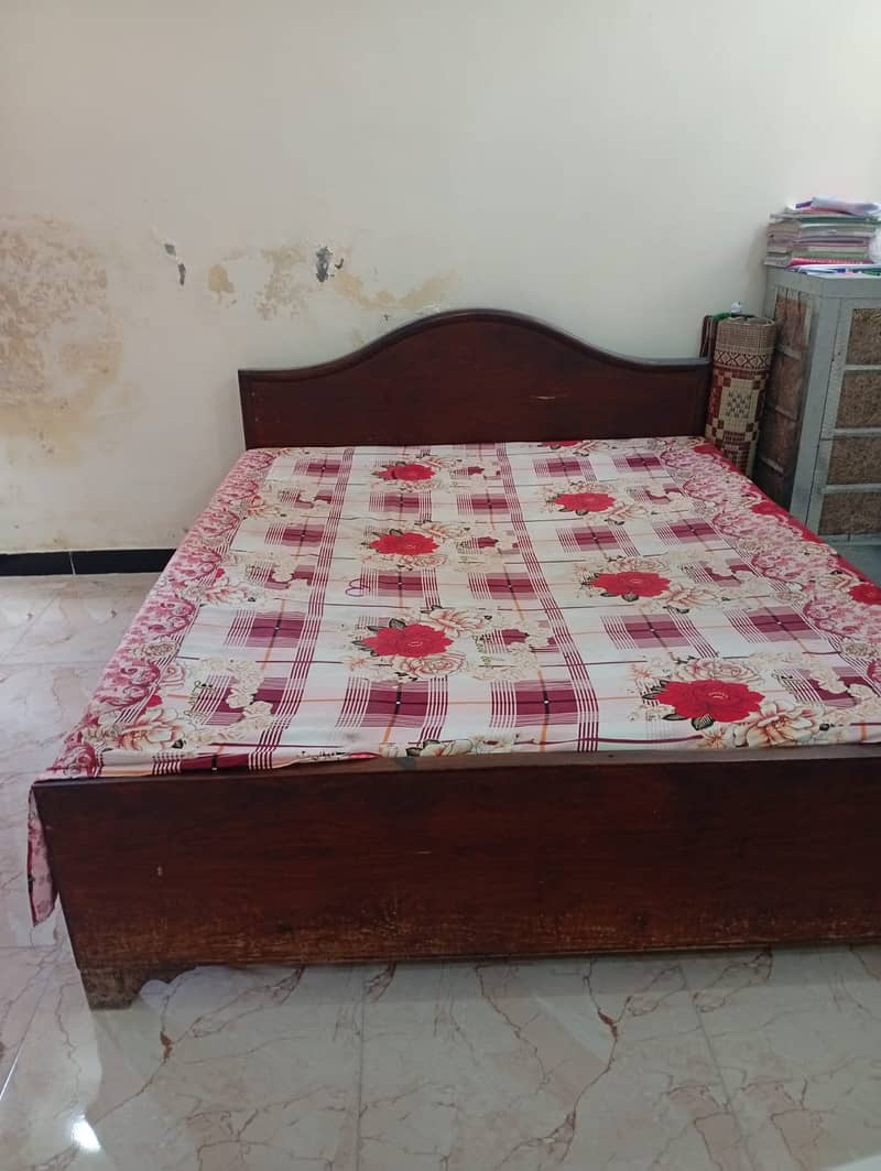 Used bed 0