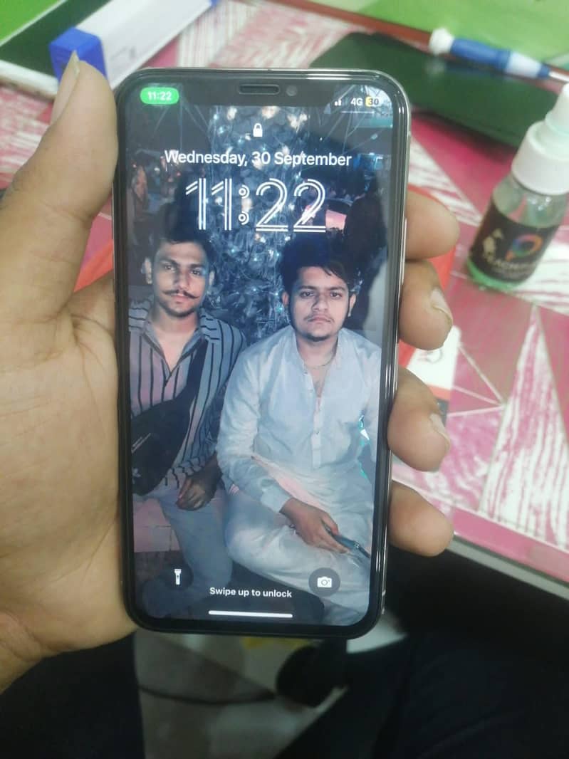 Apple iPhone X 0