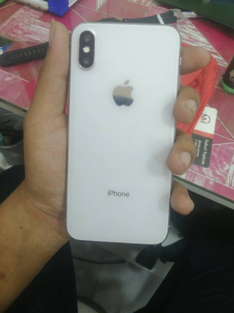Apple iPhone X 3