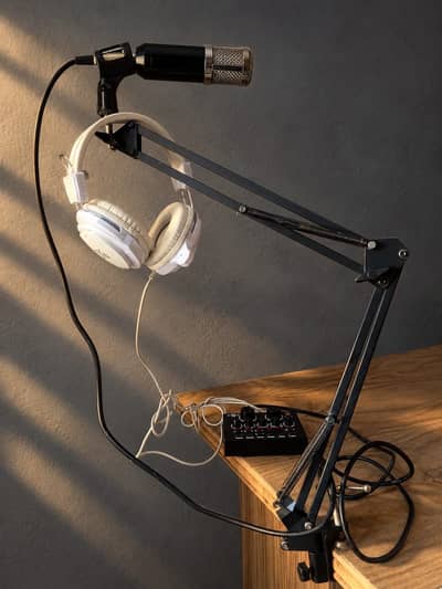Gaming Head phones and mic with stand-and audio card complete system