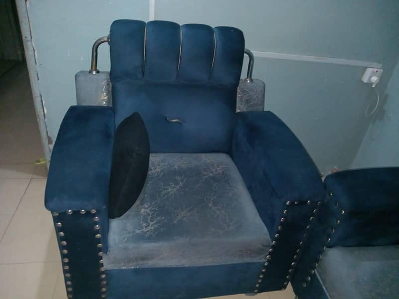 bed and sofa 1