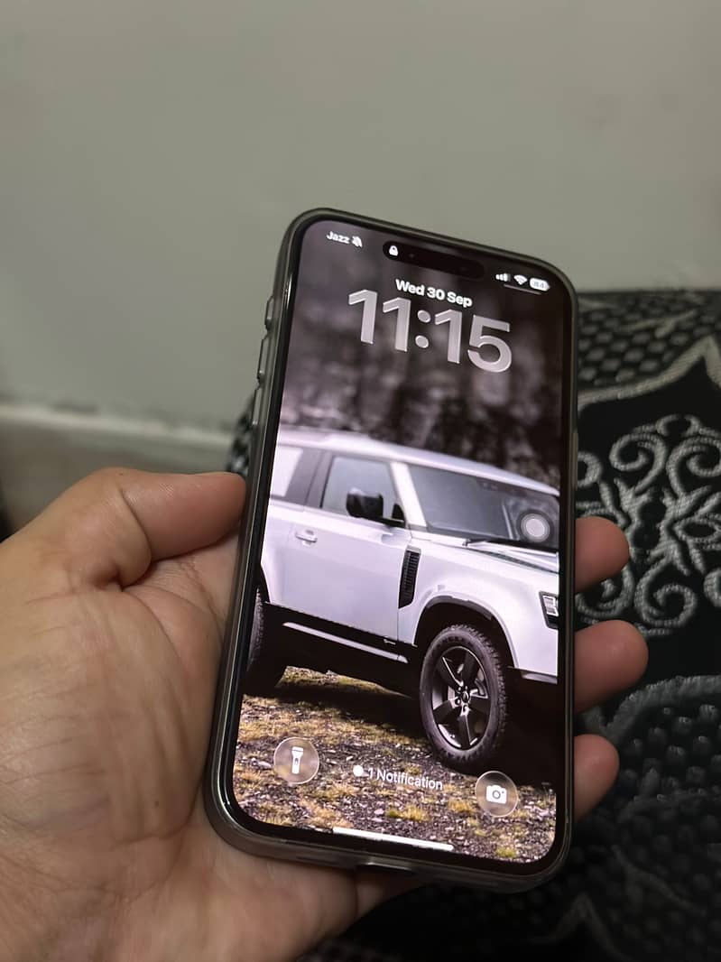 Apple iPhone 15 Pro Max 0
