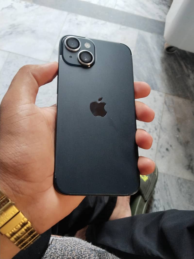 Apple iPhone 13 1