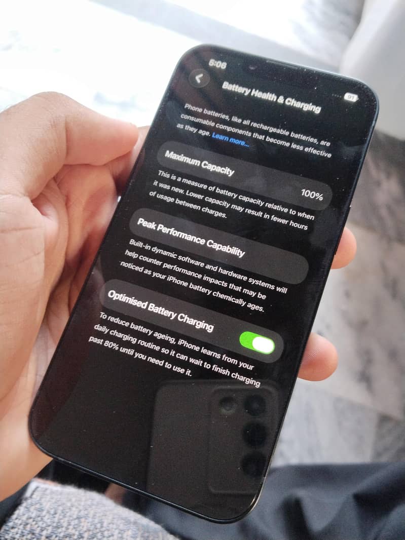 Apple iPhone 13 5