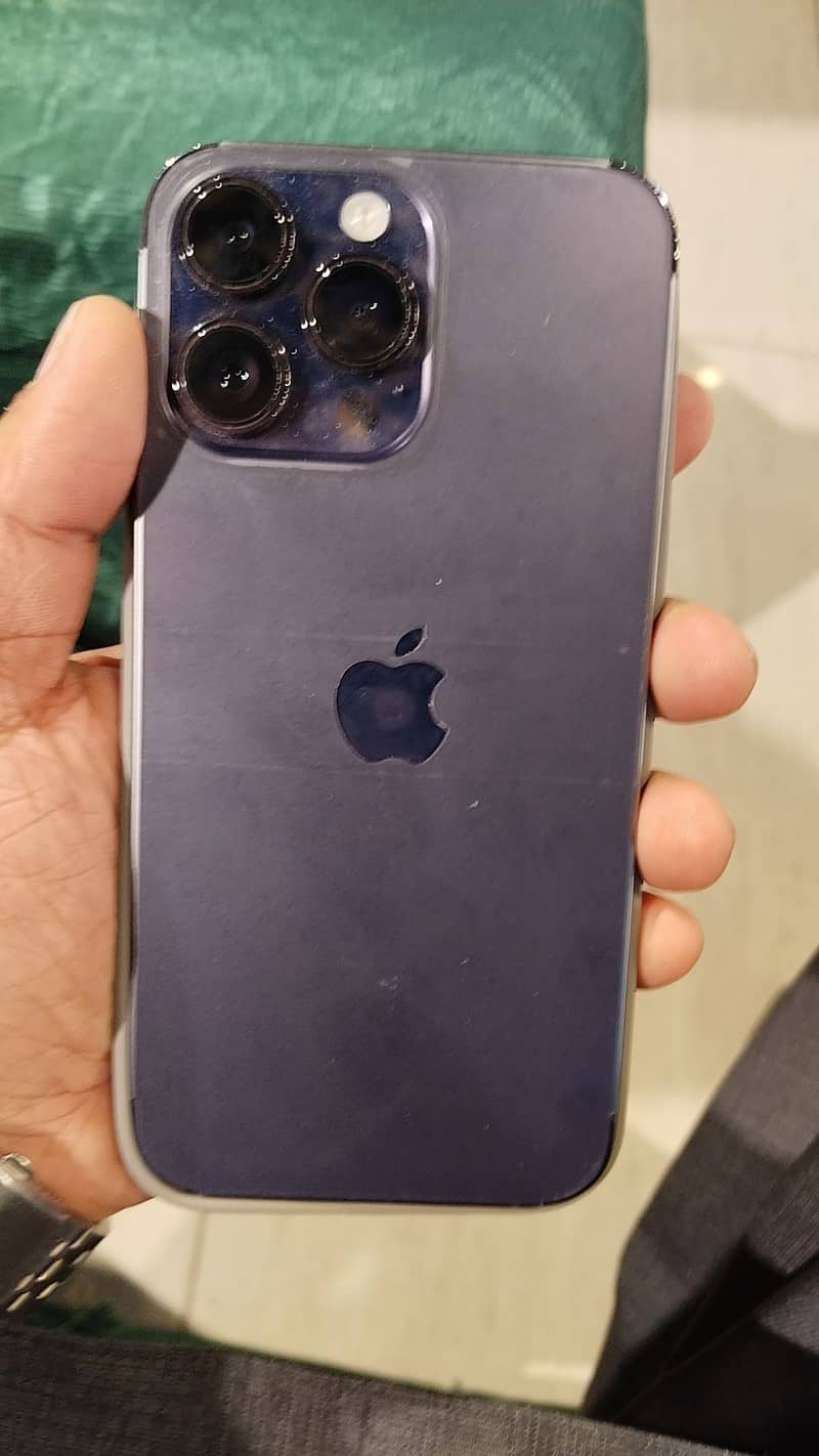 Apple iPhone 14 Pro Max 0