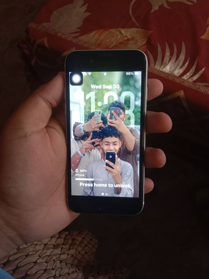 Apple iPhone SE2 1