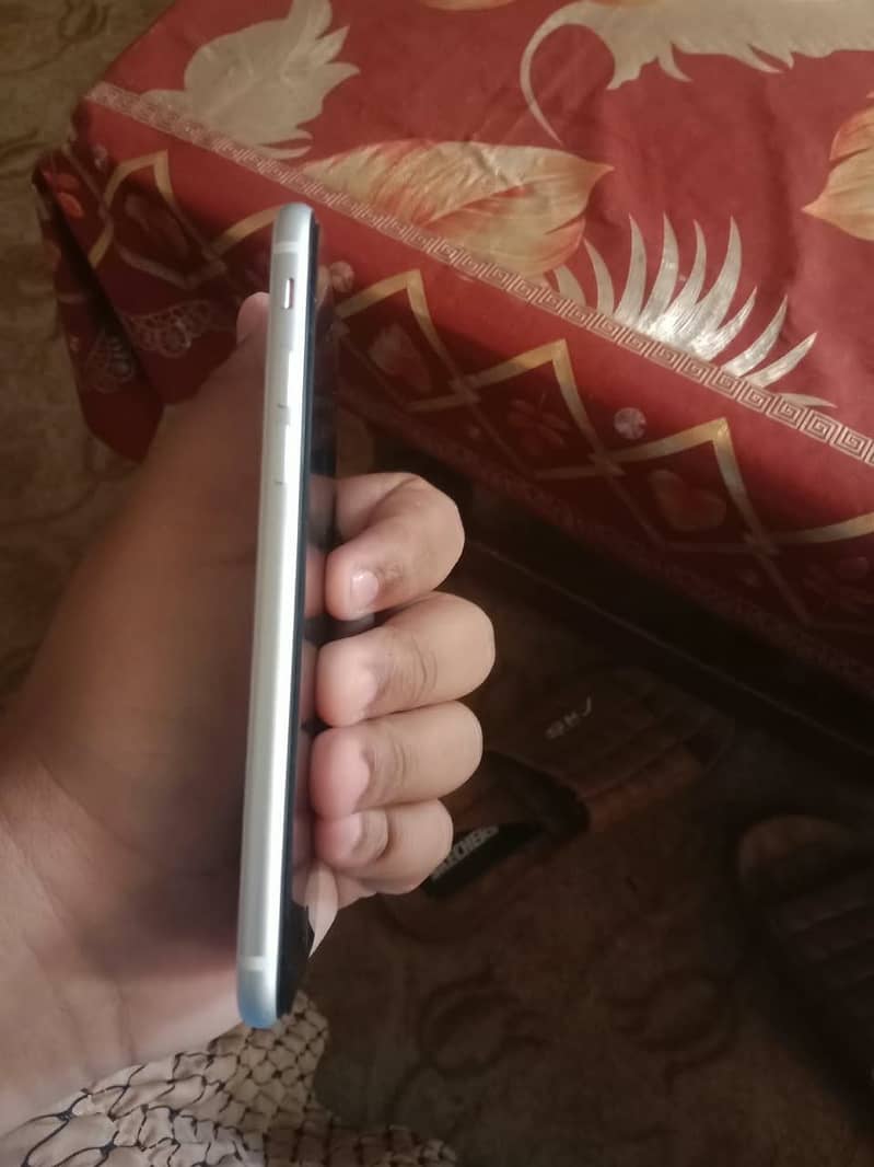 Apple iPhone SE2 2