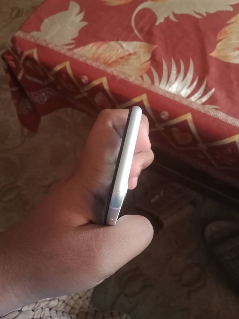 Apple iPhone SE2 7