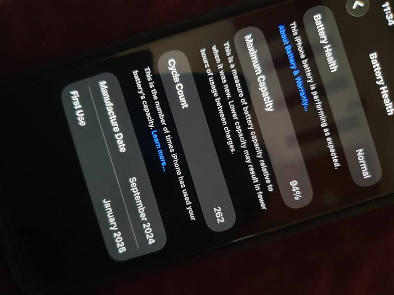 Apple iPhone 16 4