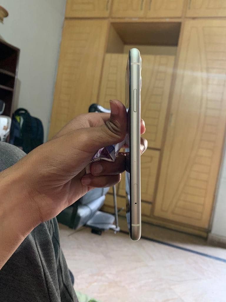 Apple iPhone 11 1