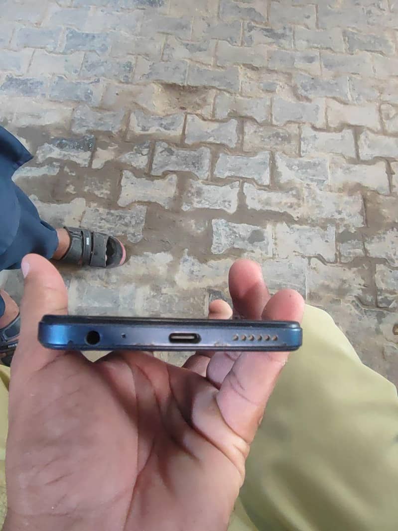 Tecno Spark Go 1