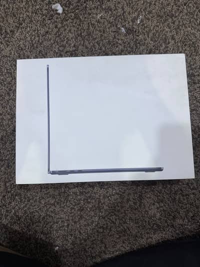 MacBook air M2 chip 256 Blue color