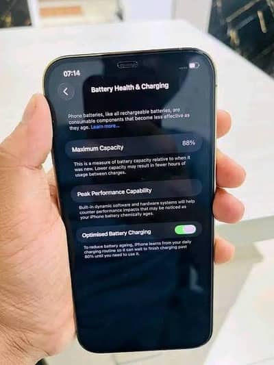 Apple iPhone 12 number 03470095014