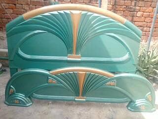 only bed ha 10 8conditoin solid lakar ka urgent sale all   03263828754