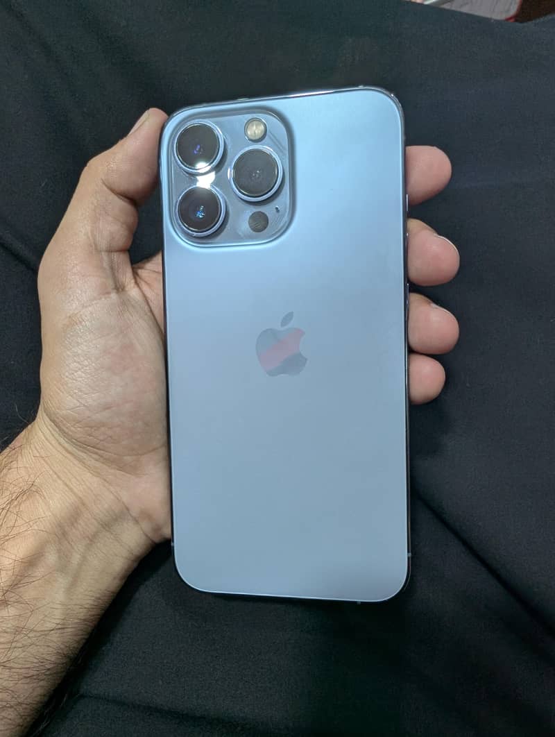 Apple iPhone 13 Pro 0