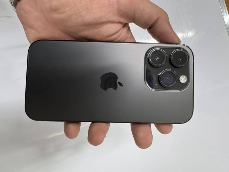 Apple iPhone 14 Pro 0
