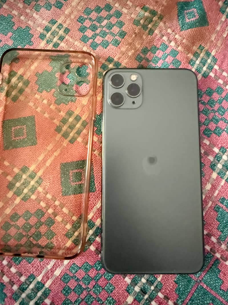 Apple iPhone 11 Pro Max 2
