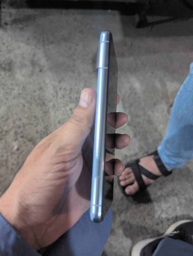 Google Pixel 8 Pro 2