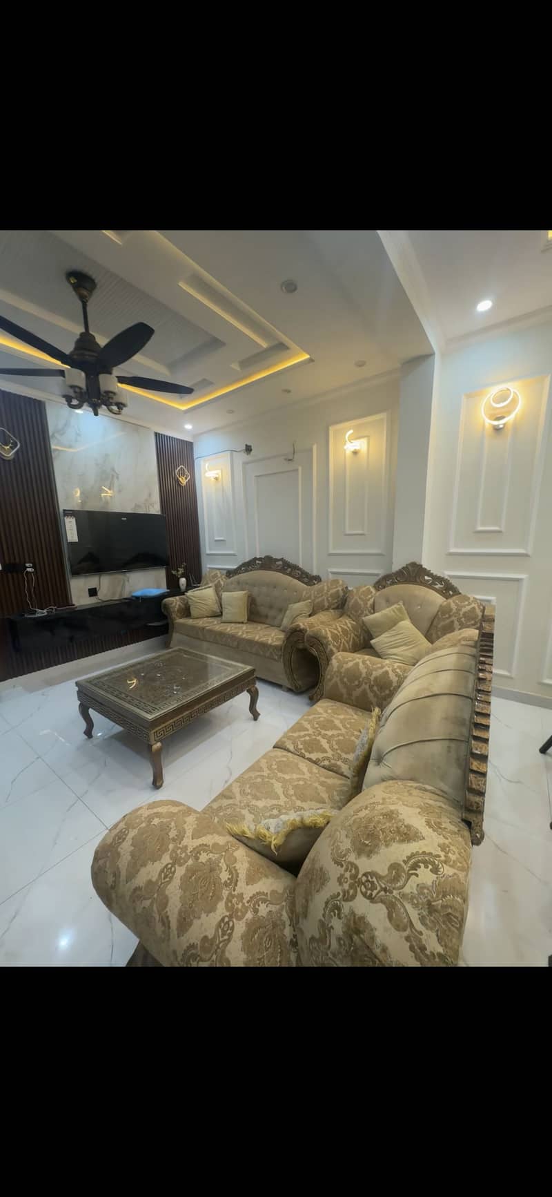Lush condition sofa 4