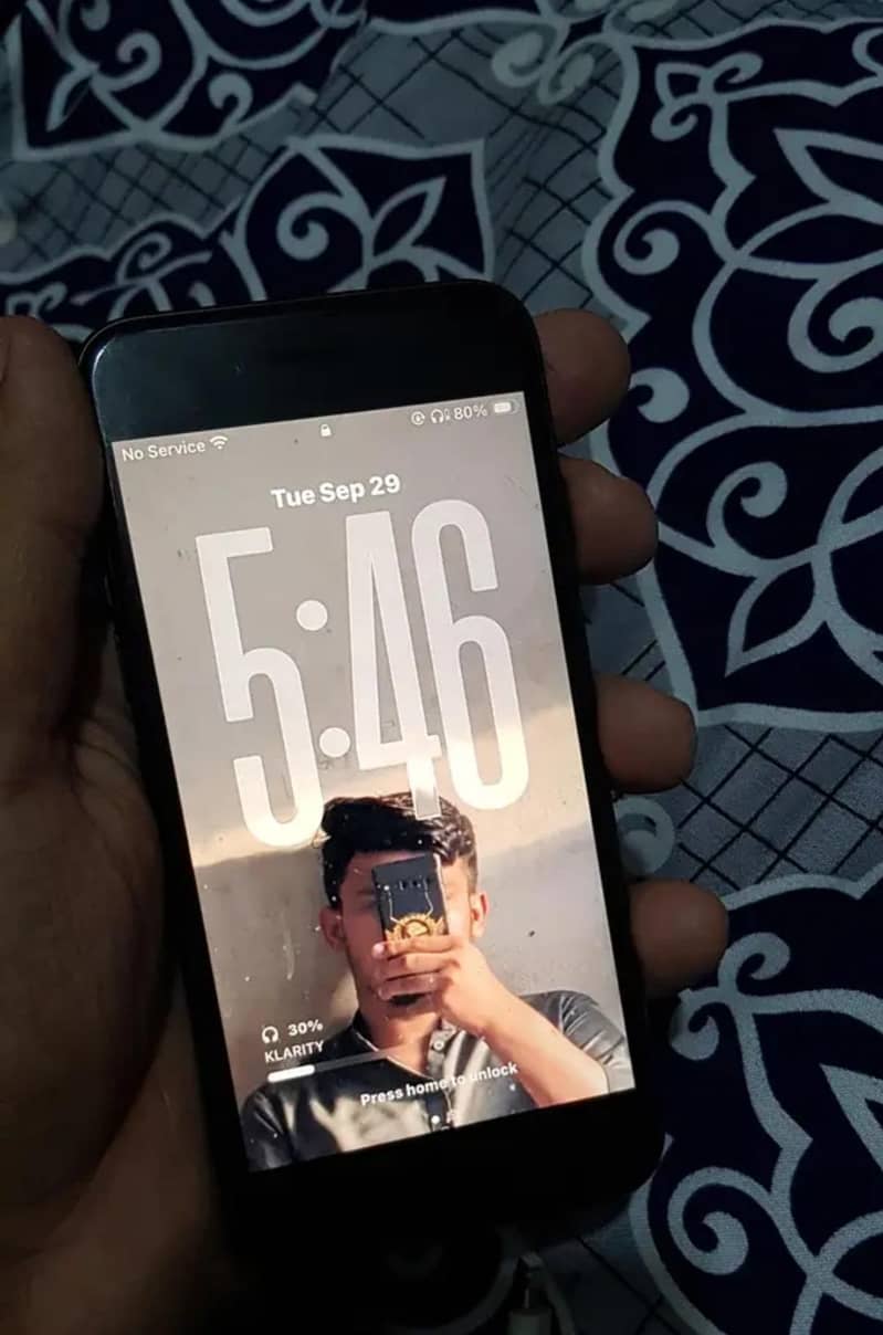 Apple iPhone SE 6