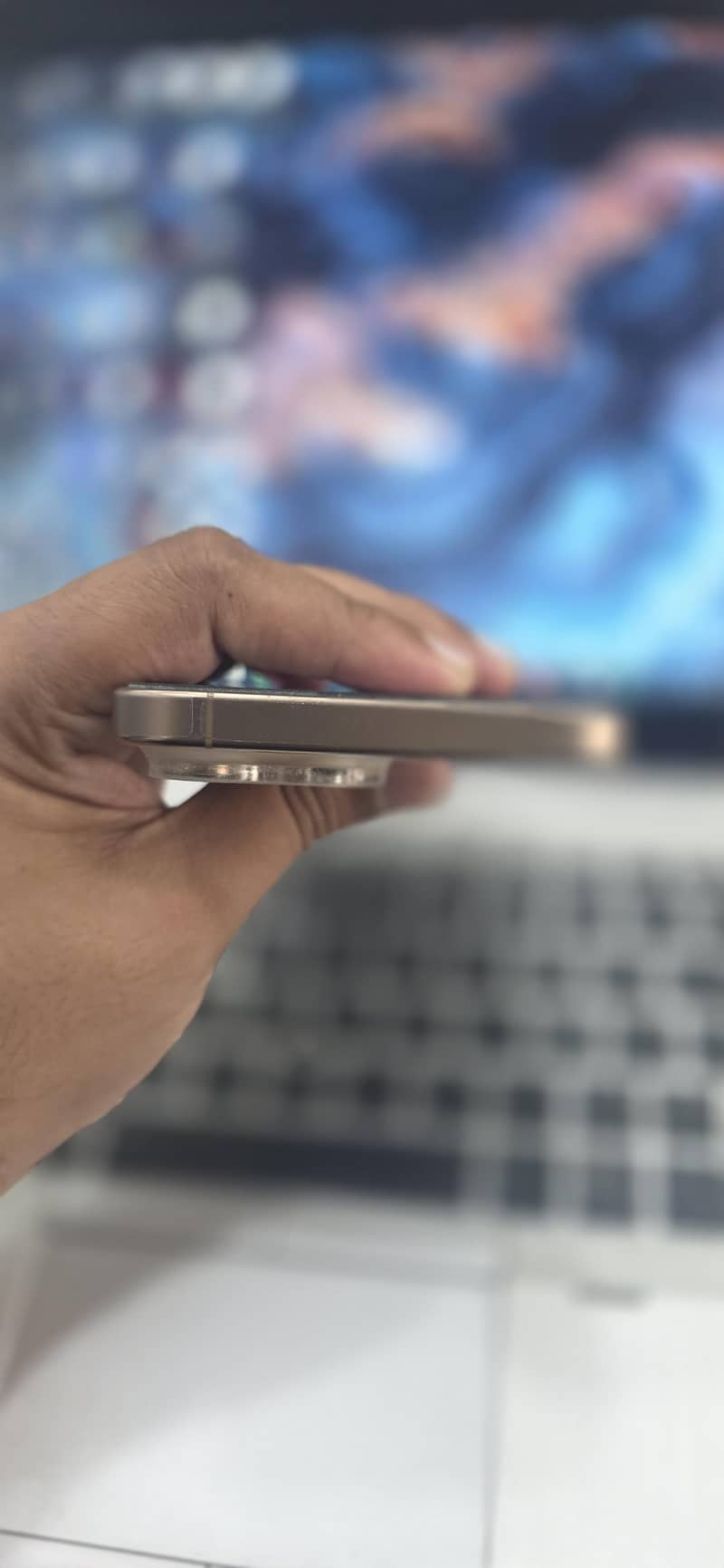Apple iPhone 16 Pro Max 5