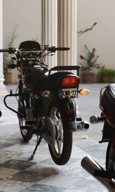Suzuki 150 2024 with alloy wheels and disk break system Like New