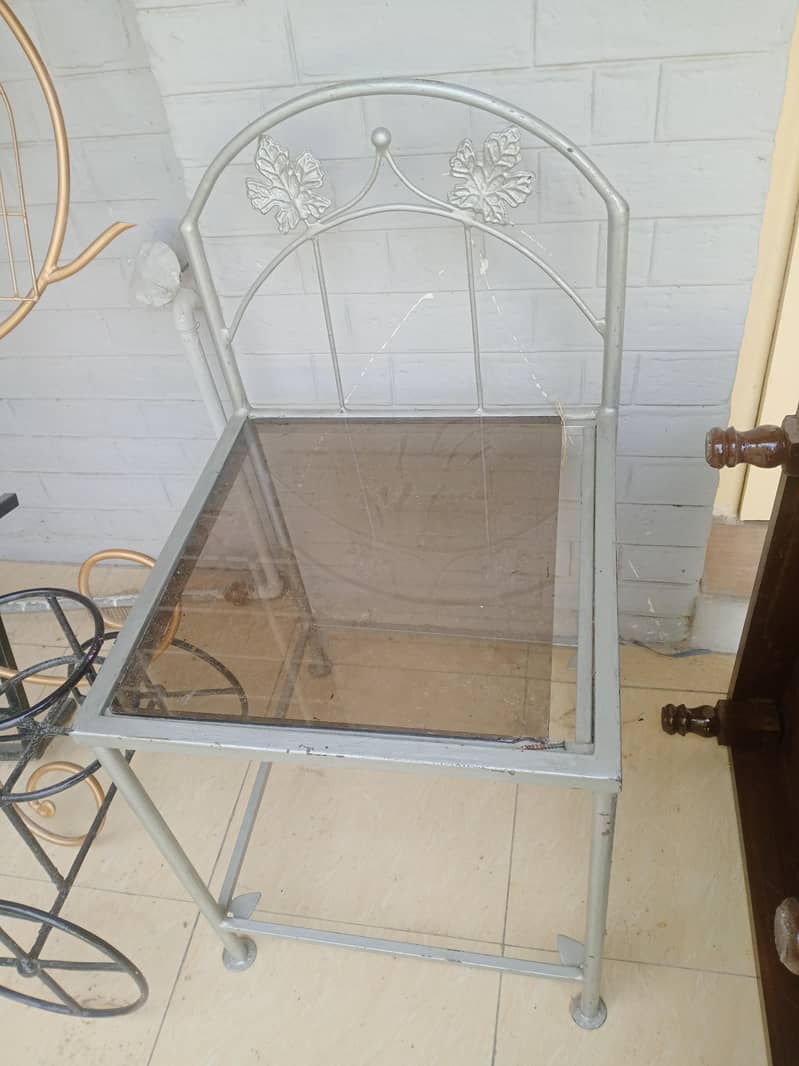 iron double bed,side table, dressing table 3