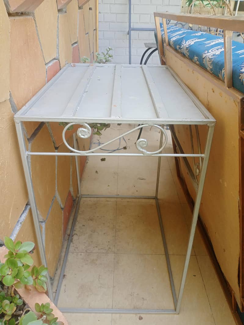 iron double bed,side table, dressing table 4
