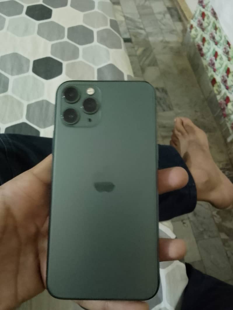 Apple iPhone 11 Pro 1