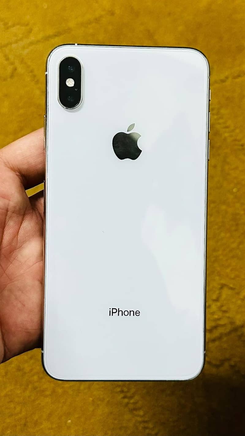 Apple iPhone XS Max 0