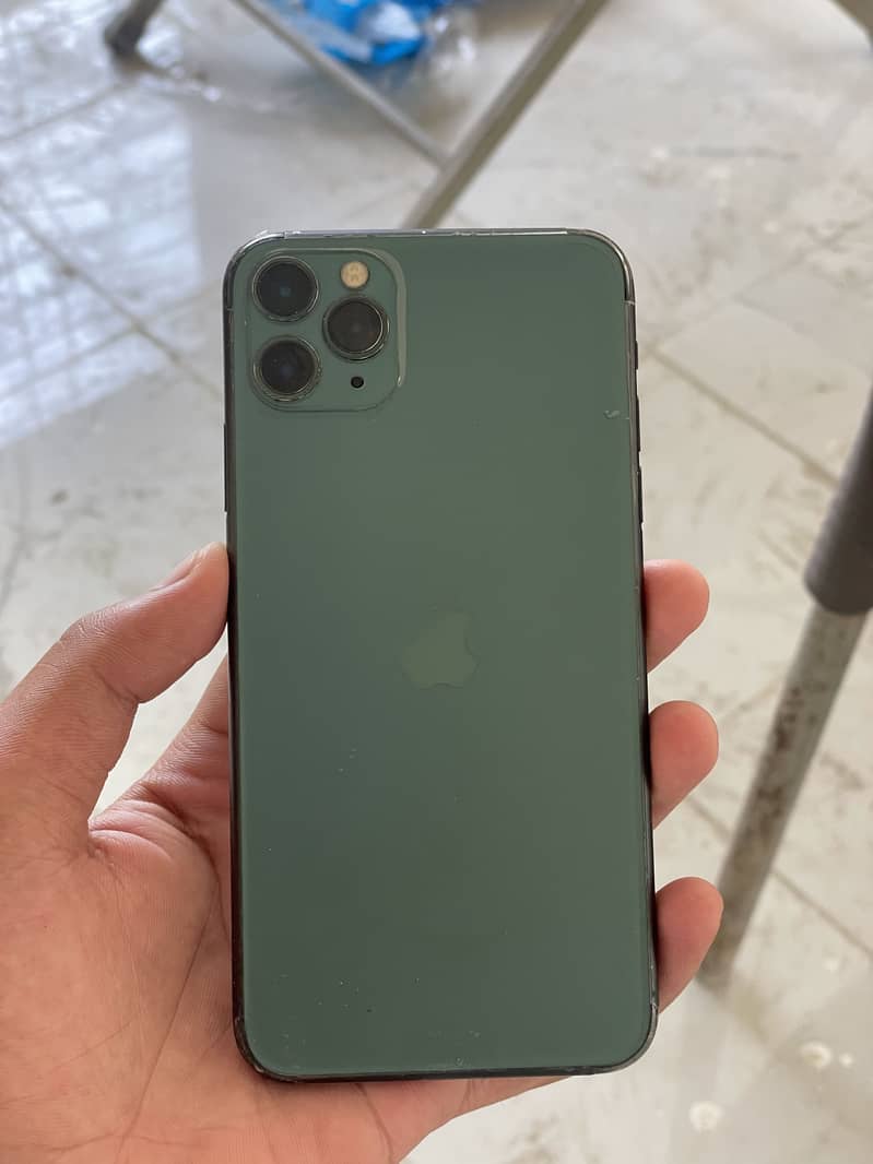 Apple iPhone 11 Pro Max 4
