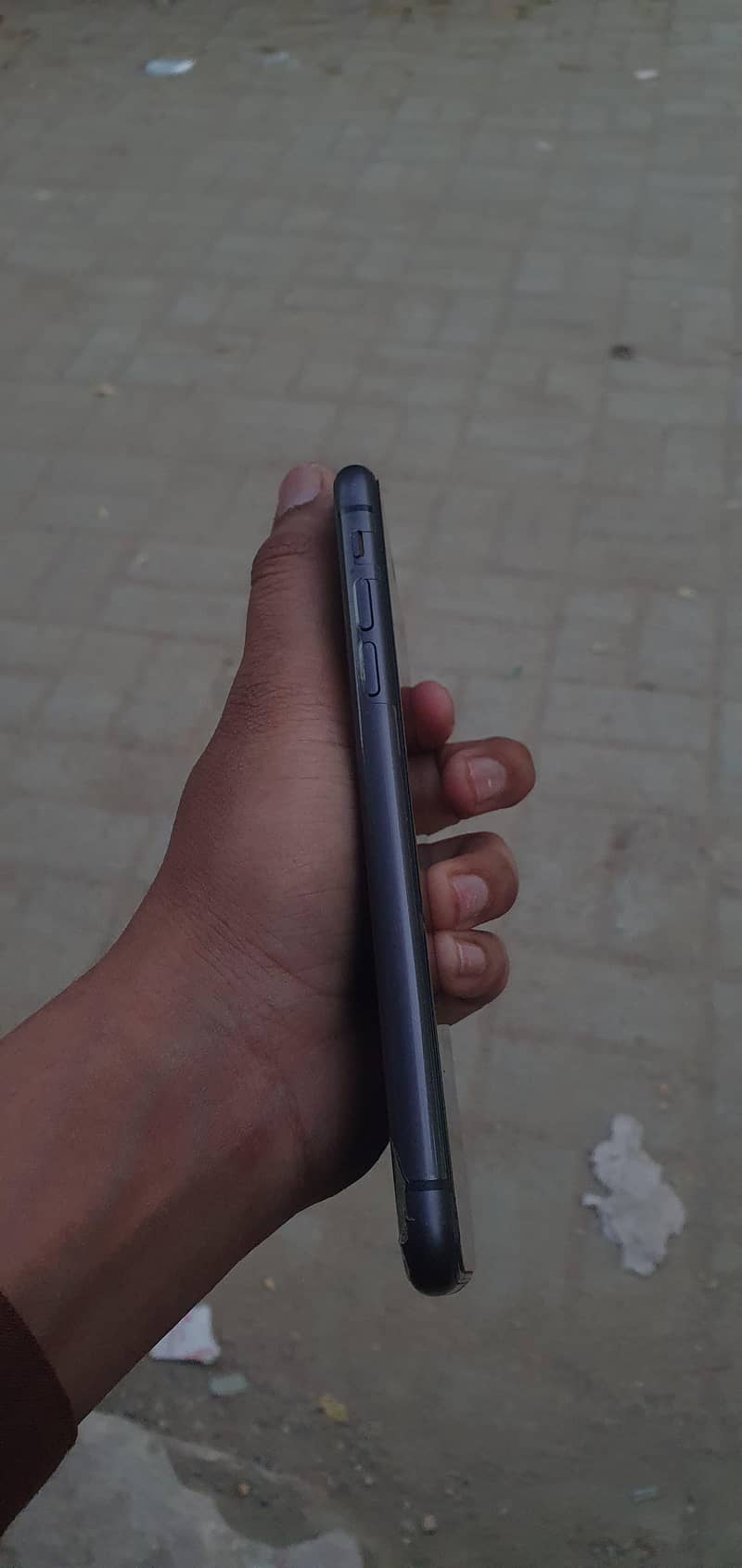 Apple iPhone 11 3