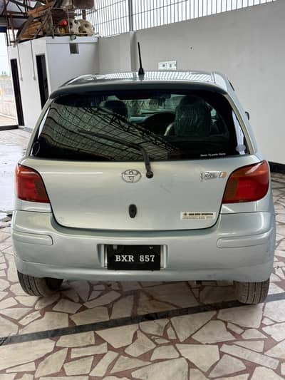 Toyota Vitz 2004