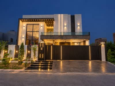 1 Kanal Ultra Modern Luxury House | 6 Beds | Double-Height Lobby