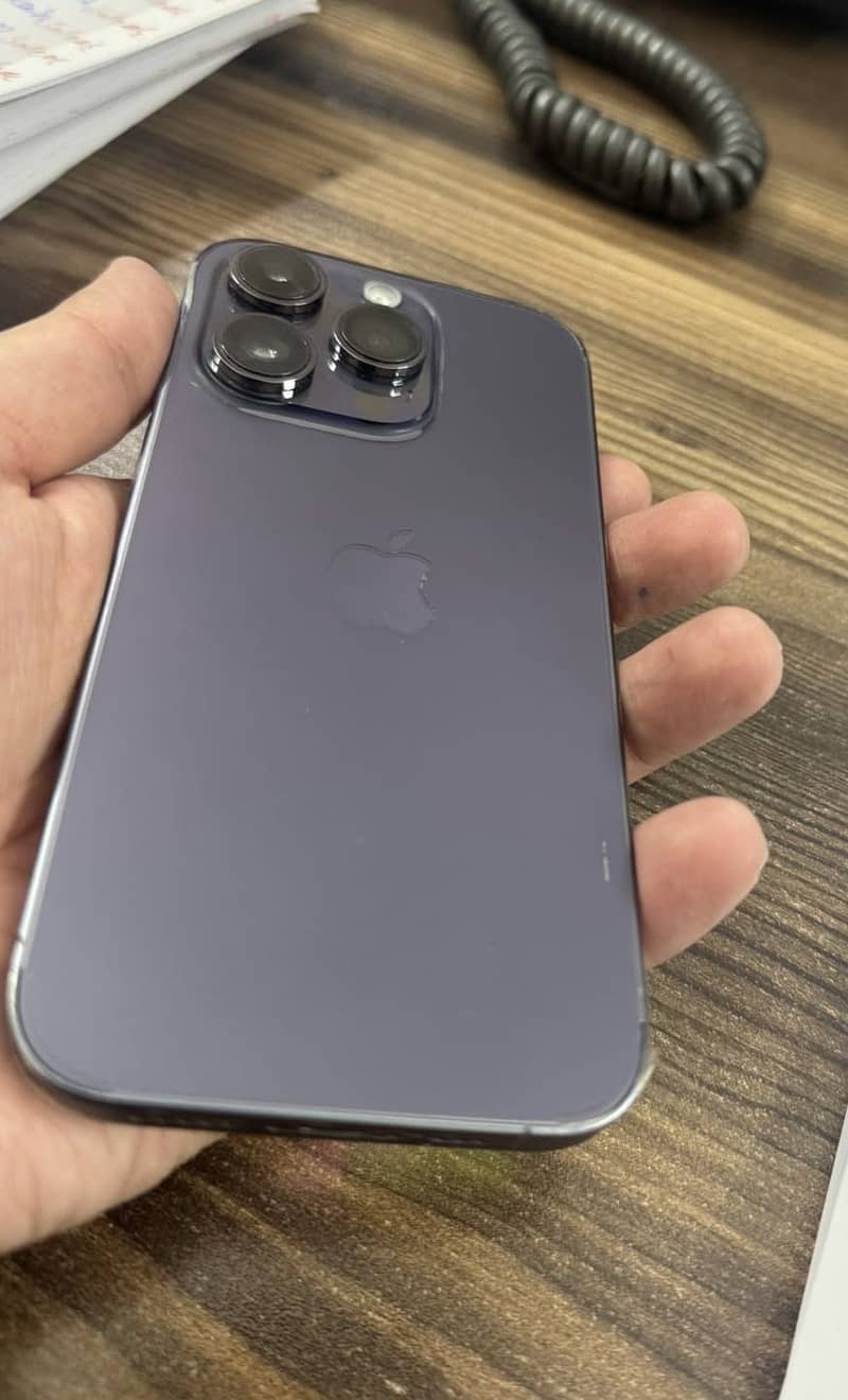 Apple iPhone 14 Pro 0