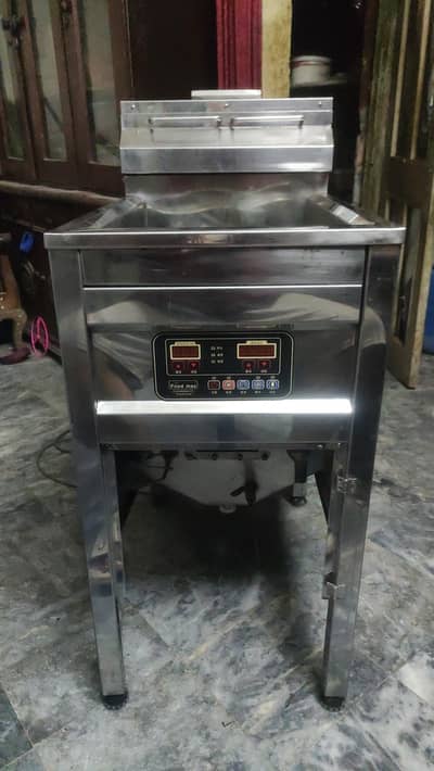 FOOD MAX ORIGNal FRYER STAINLESS STEEL MEATER AND ALSO  GASS USED