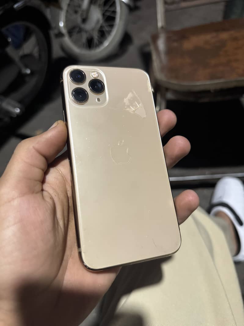 Apple iPhone 11 Pro 7