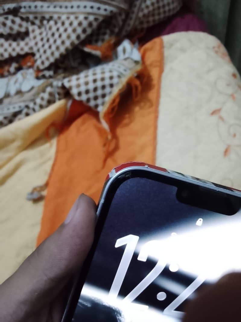 Apple iPhone 14 plus 3
