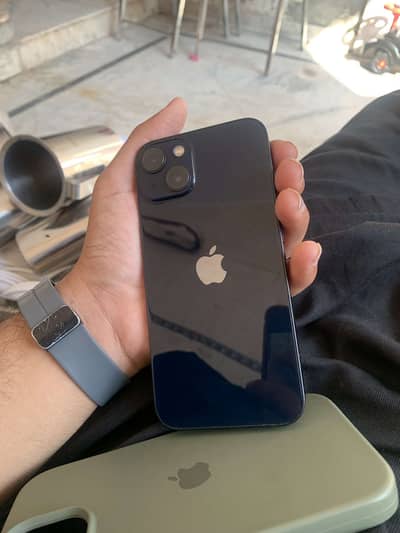 Apple iPhone 13 Jv in outclass condition