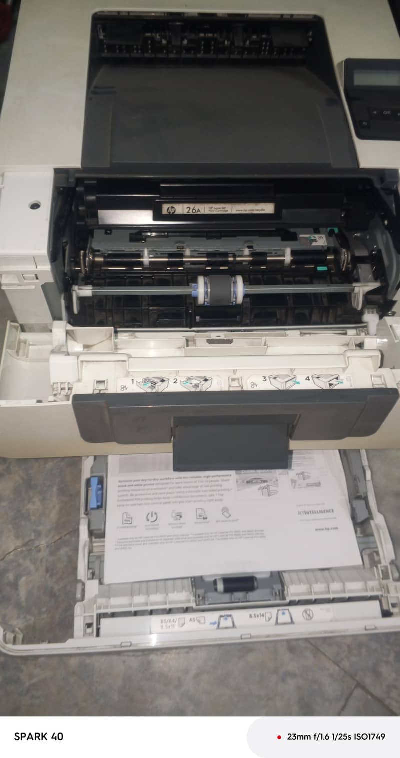 HP 402 N 1