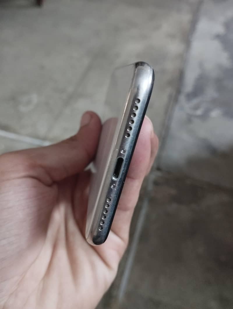 Apple iPhone X 2
