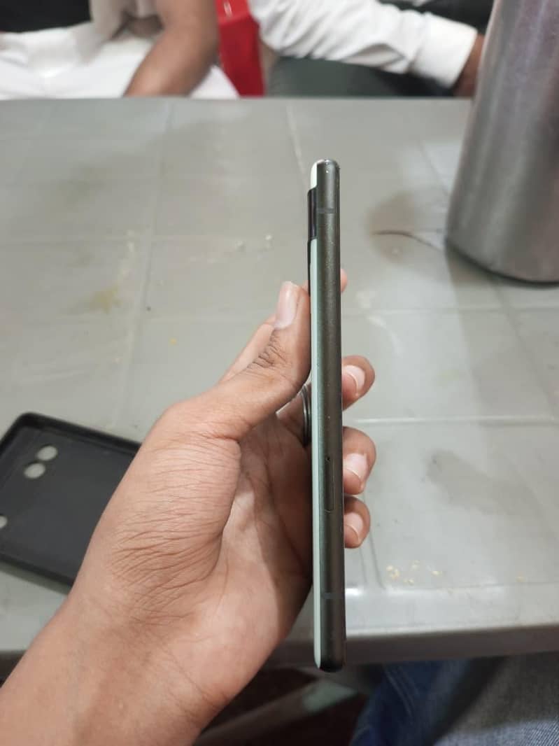 Google Pixel 6a 1